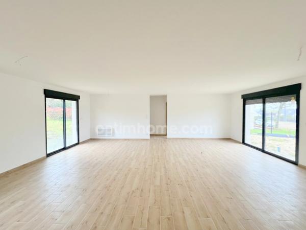 Maison neuve à vendre 5 pièces 109 m² habitables VILLEFRANCHE SUR CHER (41) sous garantie décennale, à proximité du centre ville à 10min de Romorantin et de l'axe autoroutier A85