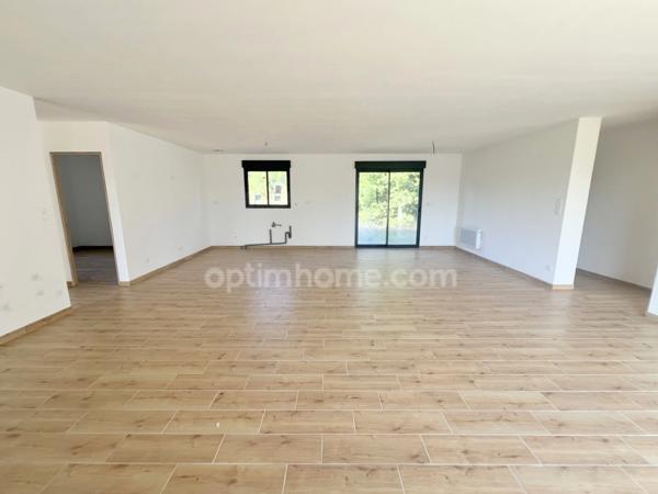 Maison neuve à vendre 5 pièces 109 m² habitables VILLEFRANCHE SUR CHER (41) sous garantie décennale, à proximité du centre ville à 10min de Romorantin et de l'axe autoroutier A85