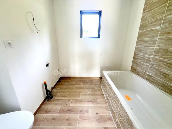 Maison neuve à vendre 5 pièces 109 m² habitables VILLEFRANCHE SUR CHER (41) sous garantie décennale, à proximité du centre ville à 10min de Romorantin et de l'axe autoroutier A85