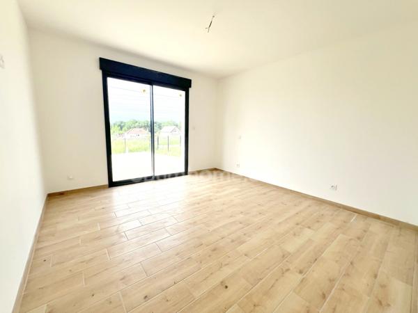 Maison neuve à vendre 5 pièces 109 m² habitables VILLEFRANCHE SUR CHER (41) sous garantie décennale, à proximité du centre ville à 10min de Romorantin et de l'axe autoroutier A85