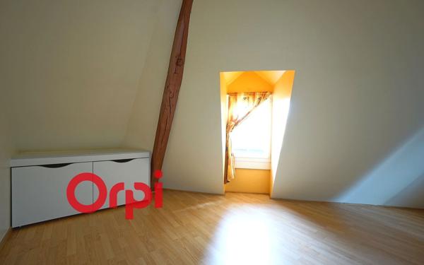 Immeuble à vendre    7 pièces •  Orbec