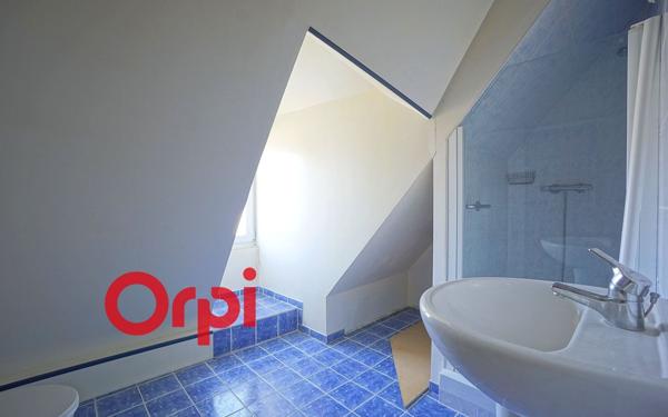 Immeuble à vendre    7 pièces •  Orbec