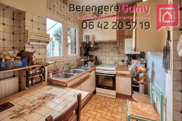 Maison 4 pièces + local commercial de 89 m²