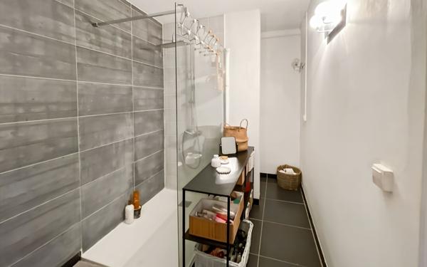 Appartement à vendre    4 pièces • 96 m2 Trélissac