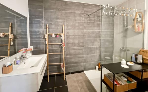 Appartement à vendre    4 pièces • 96 m2 Trélissac