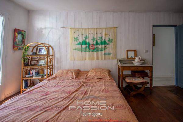 BREUILLET  MAISON FAMILIALE AU CUR D'UN ÉCRIN DE NATURE CÔTIÈRE