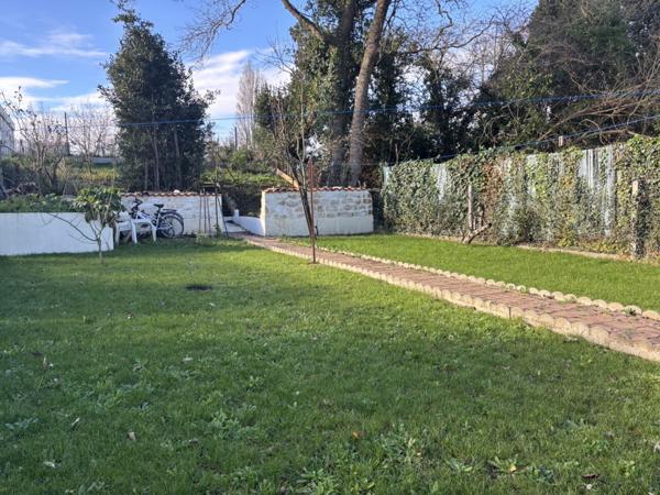 Maison de ville fraîchement Rénovée