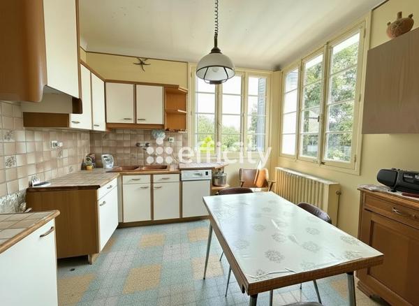 Maison
         3 pièces
        - 142 m² Exclusivité 650 000 € *