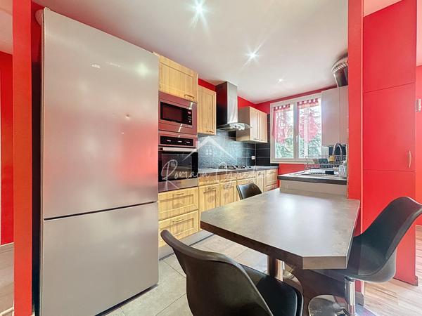 Millau (12100) APT F3 48 M2 AVEC STATIONNEMENT ET BALCON