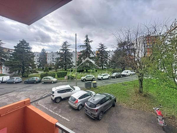 Millau (12100) APT F3 48 M2 AVEC STATIONNEMENT ET BALCON