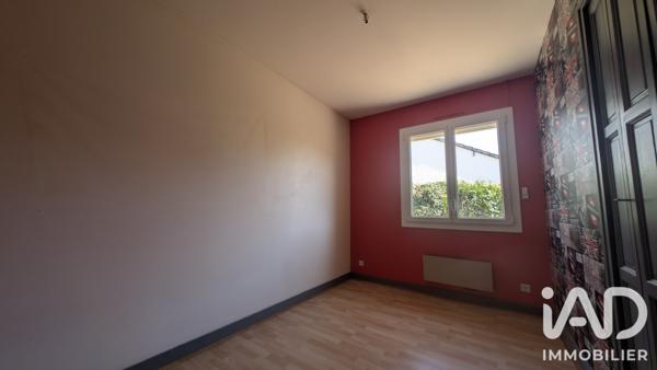 Maison à vendre 5 pièces 101 m² Neuillé-Pont-Pierre