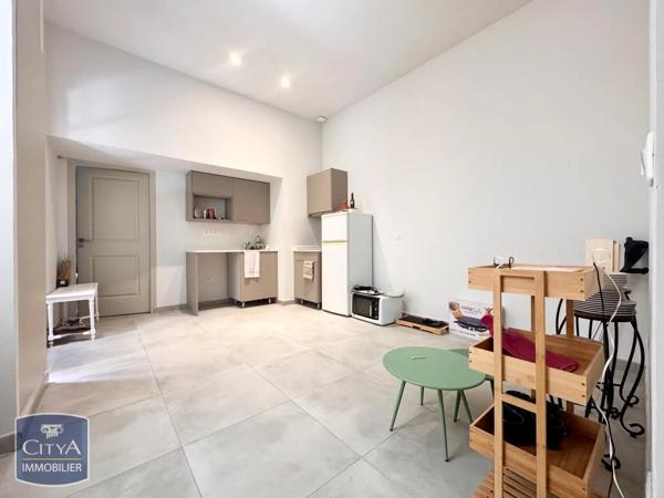 Appartement à louer 3 pièces 51m² Nîmes (30000)