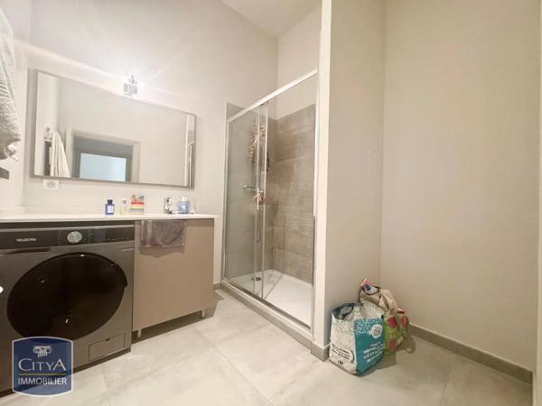 Appartement à louer 3 pièces 51m² Nîmes (30000)