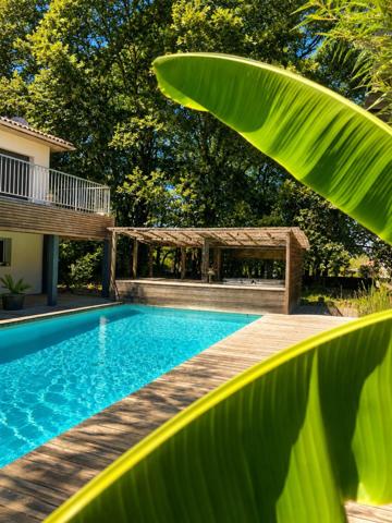 Maison à SADIRAC, 33670 - 5 pièces 219m²
