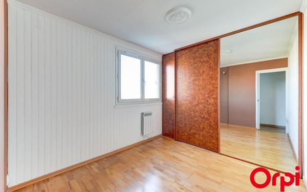 Appartement à vendre    3 pièces • 78,92 m2 Vénissieux