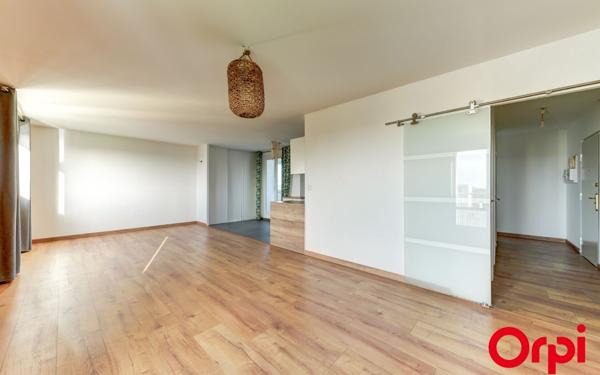 Appartement à vendre    3 pièces • 78,92 m2 Vénissieux