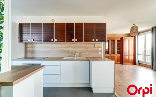 Appartement à vendre    3 pièces • 78,92 m2 Vénissieux