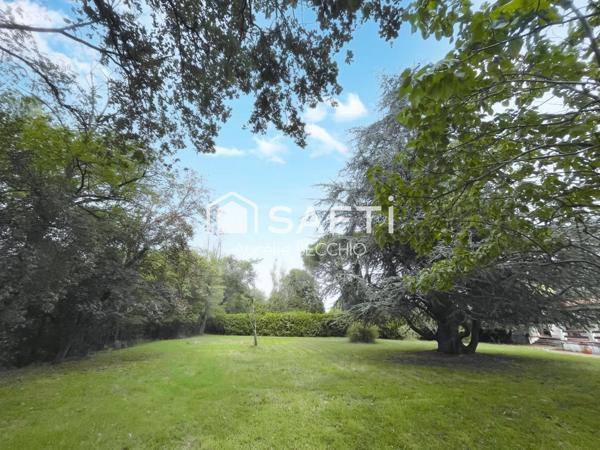 Grande maison familiale dans un écrin de verdure à Venerque