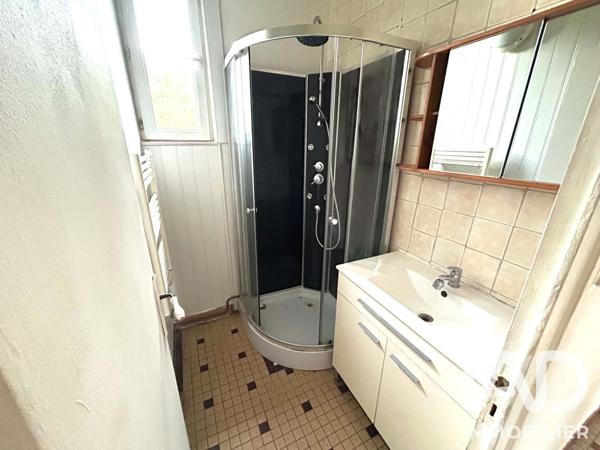 Immeuble à vendre 133 m² Diou