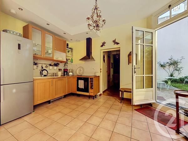 Maison à vendre  2 pièces - 54,06 m 2   VERSAILLES  - 78