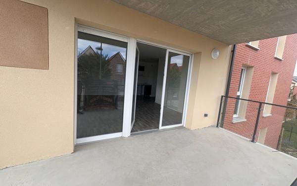 Appartement à vendre    3 pièces • 65 m2 Pont-de-Metz