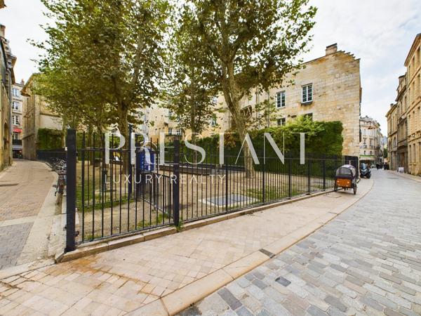 EXCLUSIVITE – T2 hypercentre Saint-Pierre, BORDEAUX