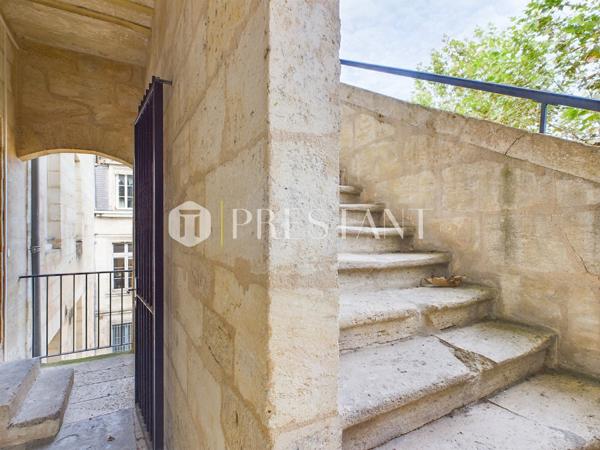 EXCLUSIVITE – T2 hypercentre Saint-Pierre, BORDEAUX