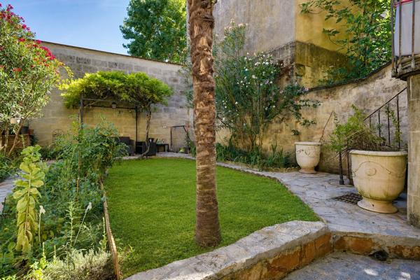 Maison 8 pièces de 200m2 sur parcelle de 201m2