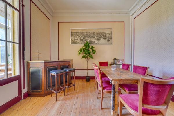 Maison 8 pièces de 200m2 sur parcelle de 201m2