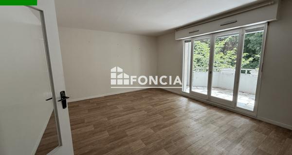 Location Appartement 4 pièces 88 m² - Lognes 77185