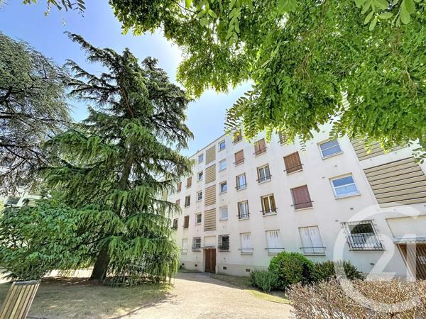 Appartement F3 à vendre  3 pièces - 53,84 m 2   LE VESINET  - 78