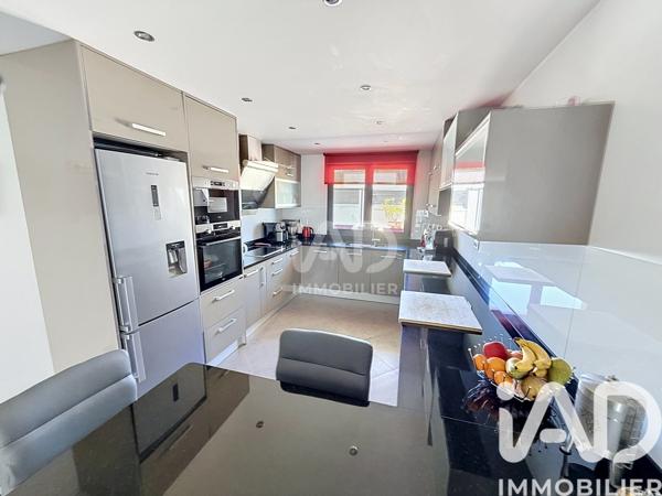 Maison à vendre 6 pièces 160,5 m² Pontault-Combault