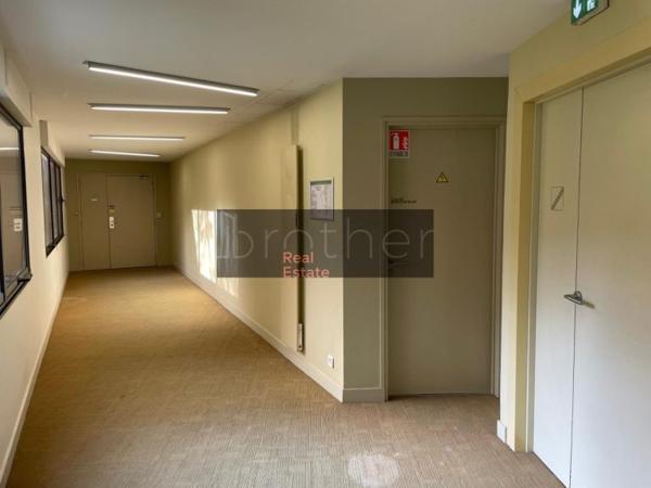 Bureau de 399 m² à louer à Bordeaux Gare