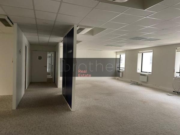 Bureau de 399 m² à louer à Bordeaux Gare