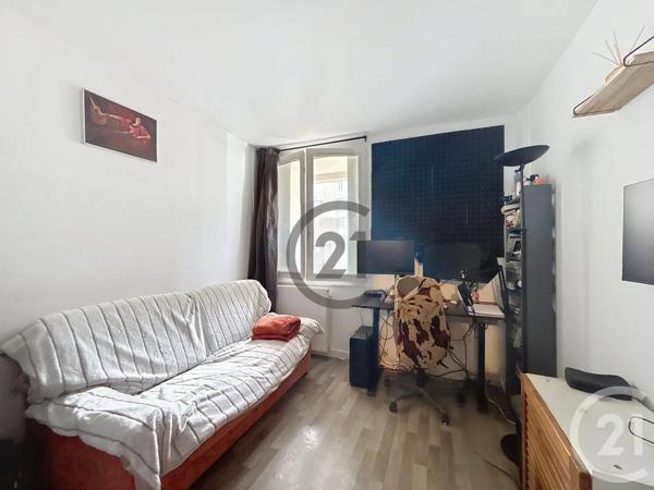 Appartement F5 à vendre  5 pièces - 89,95 m 2   PROVINS  - 77