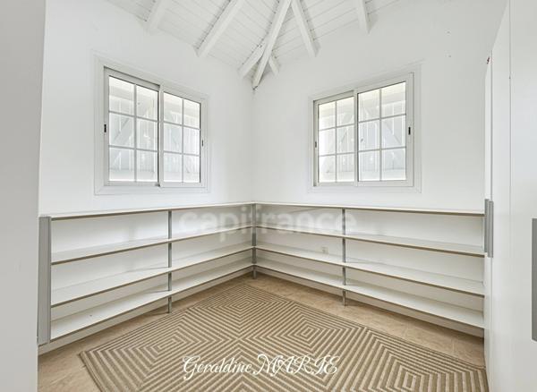 Maison au Lamentin, Section Paul: un havre de tranquillité aux portes des commodités