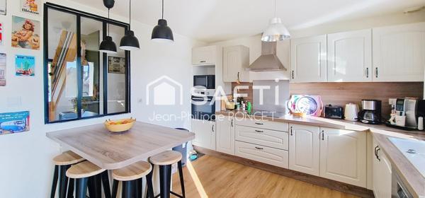 Maison individelle 4 chambres garage et jardin