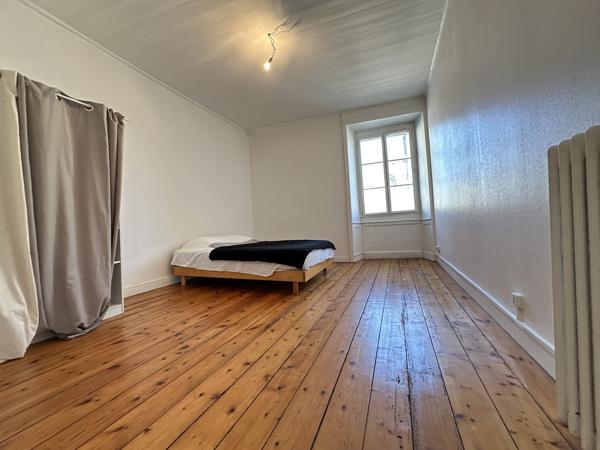 Au Coeur de la Basse-Ville de Quimperlé, Ensemble Immobilier Au Potentiel de 250m² – Idéal Investisseur !