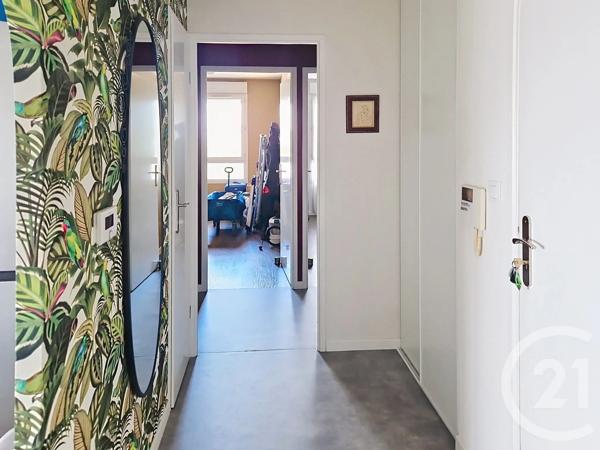 Appartement F4 à vendre  4 pièces - 70 m 2   ST ETIENNE DU ROUVRAY  - 76