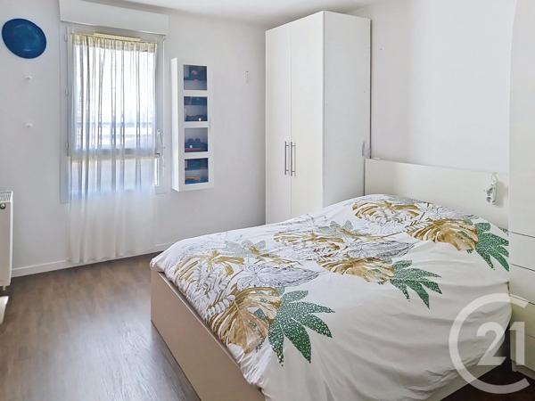 Appartement F4 à vendre  4 pièces - 70 m 2   ST ETIENNE DU ROUVRAY  - 76