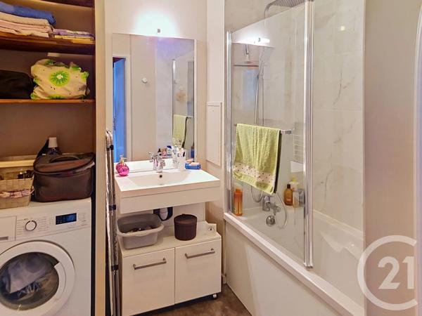 Appartement F4 à vendre  4 pièces - 70 m 2   ST ETIENNE DU ROUVRAY  - 76