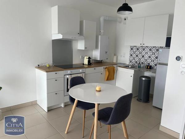 Appartement à louer 3 pièces 62.8m² Chartres (28000)