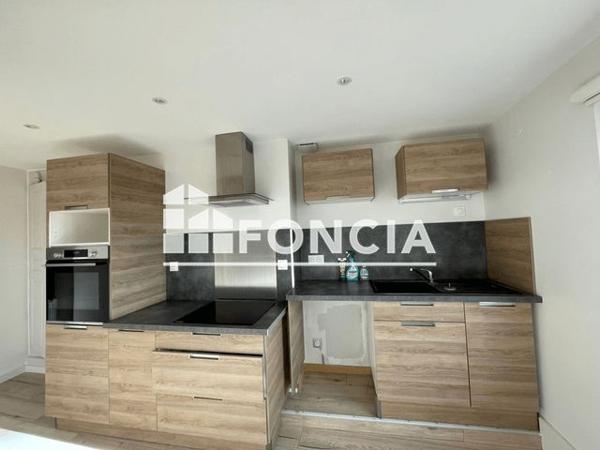 Location Appartement 2 pièces 51 m² - 7, RUE DE L'HOPITAL Trevoux 01600