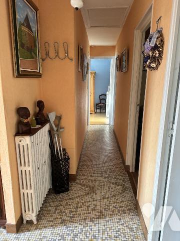 Maison de plain pied 4 ch avec sous-sol complet - Jardin et terrain de loisirs