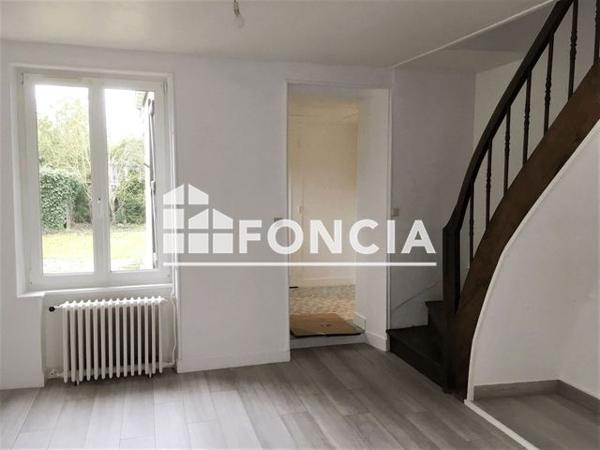 Location Maison 4 pièces 73.6 m² - 85 RUE D'ATHIS Flers 61100