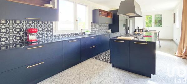 Maison à vendre 8 pièces 269 m² Montévrain