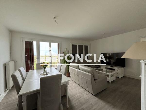 Location Appartement 3 pièces 72.73 m² - 17 RUE DU GAL DE GALEMBERT Blois 41000