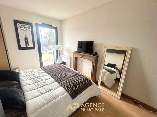 T2 - Ville en Bois - Vu Bassin des Chalutiers 294 000 € **  - Référence  MRGY0FFP