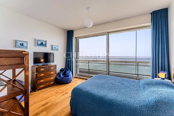 Appartement d’exception en première ligne avec vue panoramique sur le Bassin