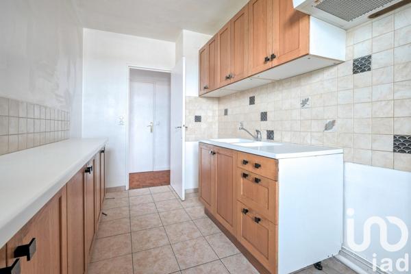 Appartement 2 pièces de 50 m² à Livry-Gargan (93190)